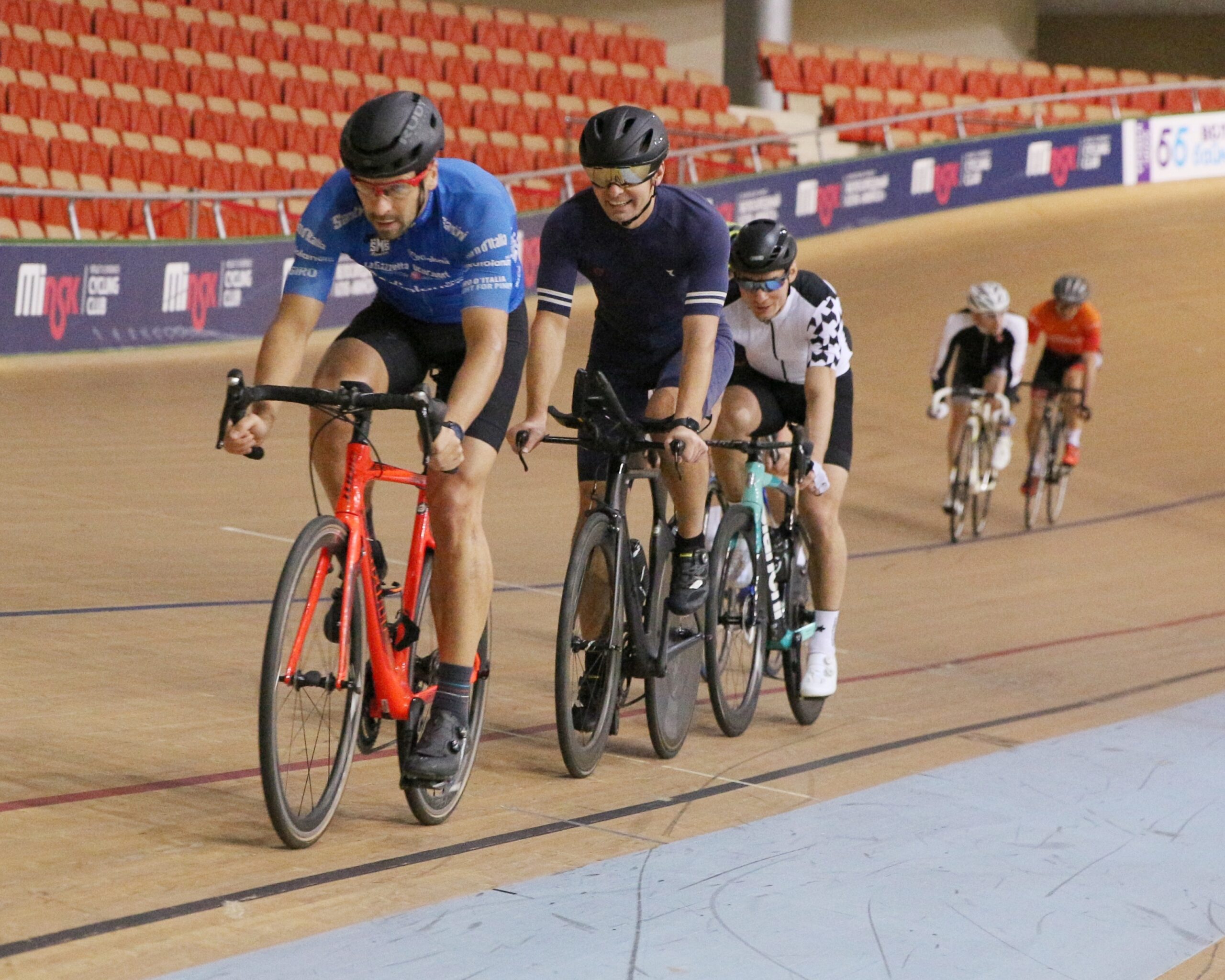 ROVAR Cycling Club Белорусский любительский вело клуб - Велотренировки,  велокэмпы, велосоревнования, фукциональное тестирование, спортивная команда